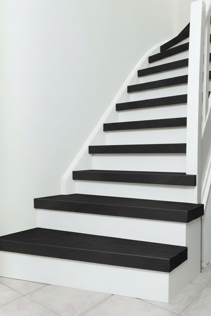 Slate Black traprenovatie